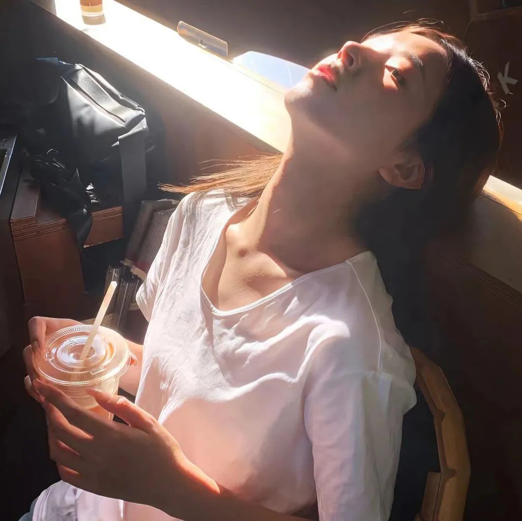 棉花云下的水圈